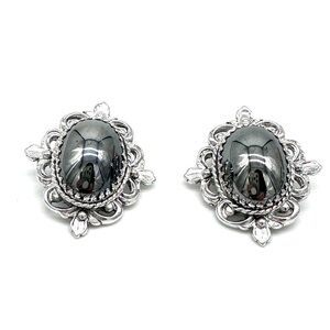 Vintage Whiting & Davis Silver Tone Oval Metallic Clip-on Earrings